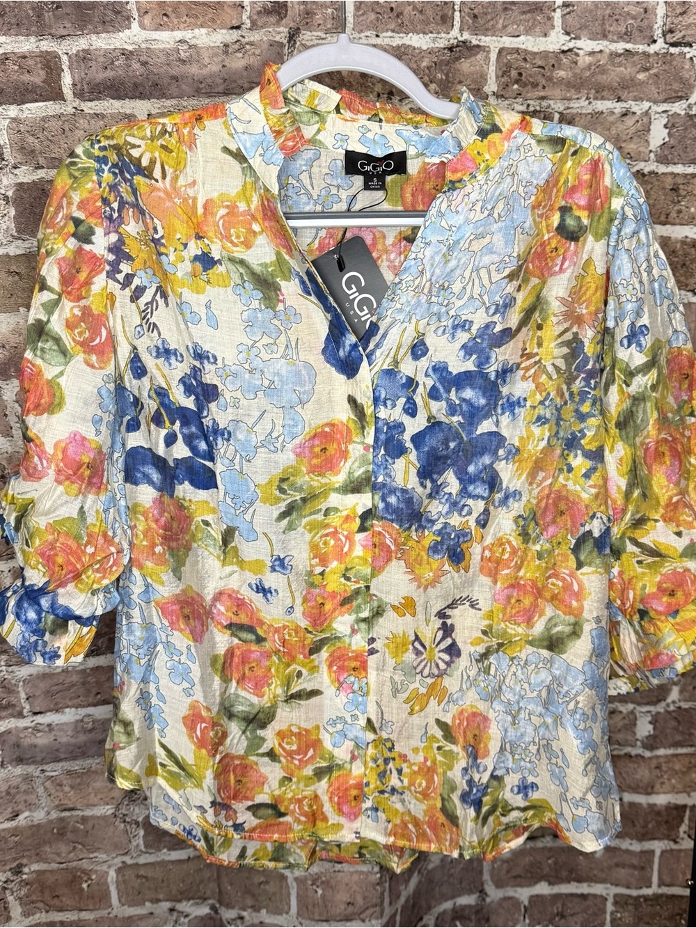 Gigio Women's Floral Button-Front Blouse in Multi-Color
